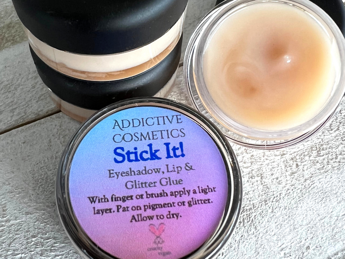Eyeshadow glue discount