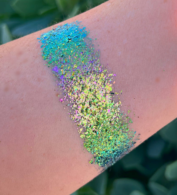 GECKO- Metallic Multi Chrome Flake Eye and Body Makeup