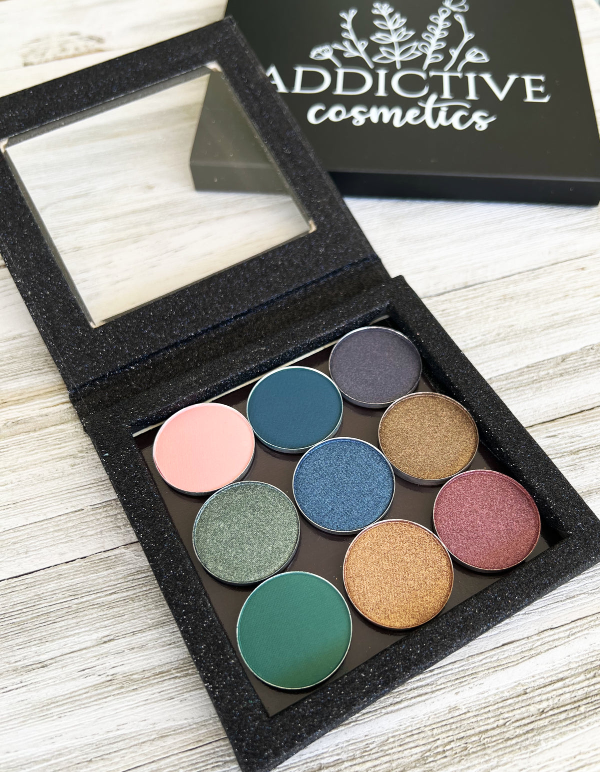 INTO THE FOREST Mineral Palette- Natural, Friendly - Addictive Cosmetics