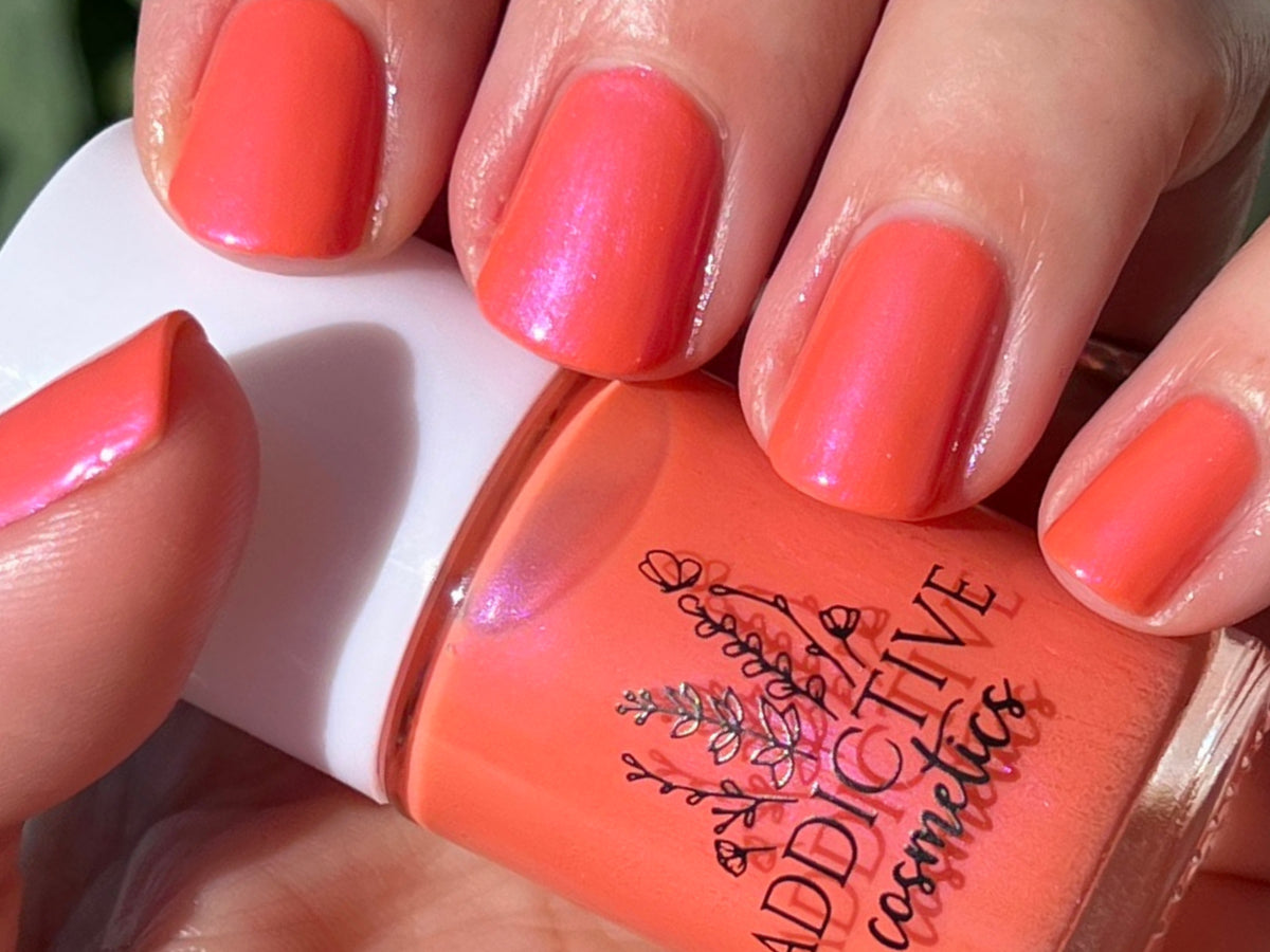 Spring Summer Coral Gel Nails | Coral gel nails, Summer gel nails, Coral  nails with design
